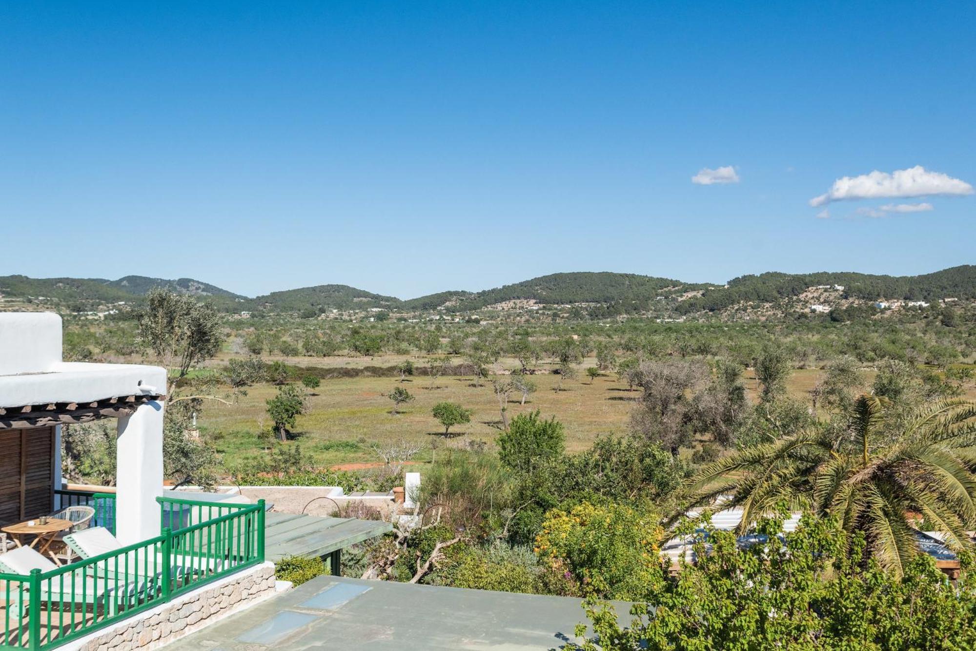 Es Cucons Rural Casa de Campo *